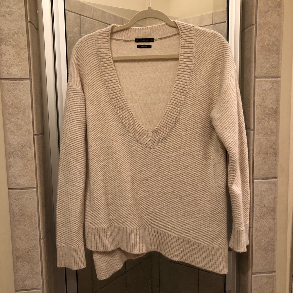 Zara basics V neck sweater